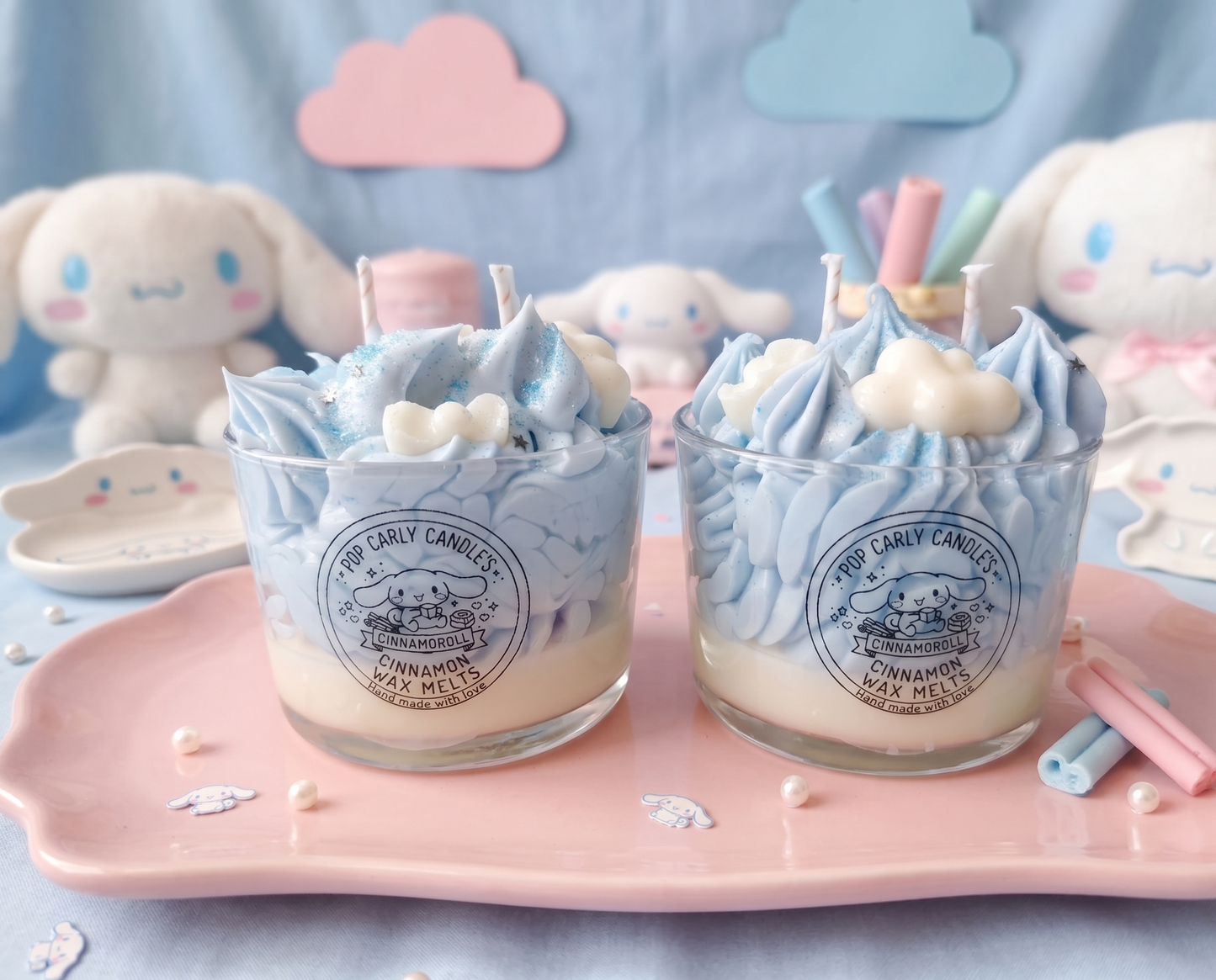 ☁️✨ Vela de Soja Artesanal Cinnamoroll - Postre de nubes y bizcocho ✨☁️