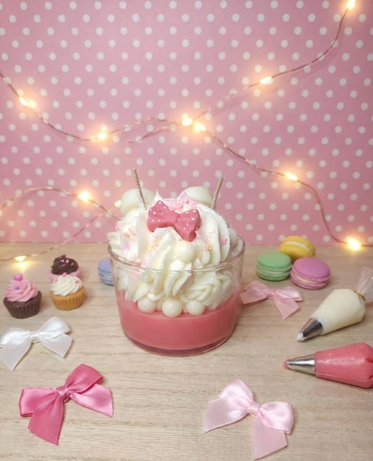 🍓🎀 Vela Artesanal "Minnie Mouse": Magia y Fresas con Nata 🎀🍓