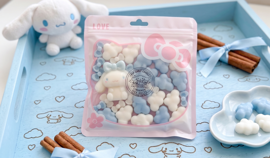 ☁️🎀 Wax Melts de Soja Cinnamoroll - Edición Especial Bolsa Hello Kitty ☁️🎀