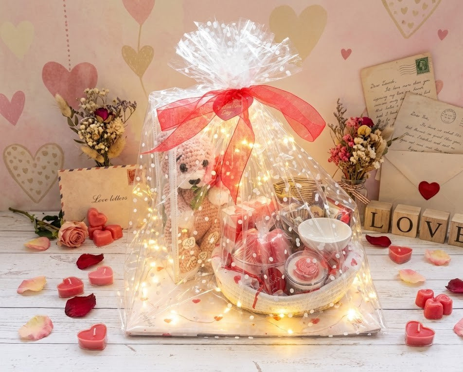 ❤️ Cesta de San Valentín deluxe "Dulzura Floral"🐻🌹 Edición Limitada